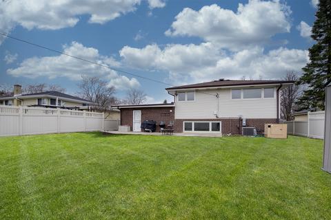 171 E Millers Rd, Des Plaines, IL 60016 photo 19