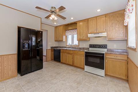 803 North St, Chenoa, IL 61726 photo 7