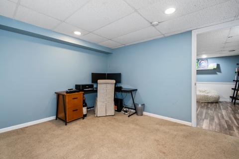 2175 Menomini Ln, Wheaton, IL 60189 photo 29