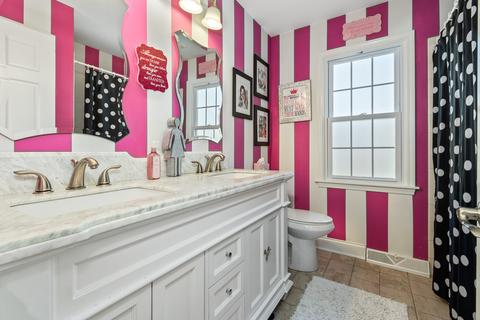 2175 Menomini Ln, Wheaton, IL 60189 photo 27