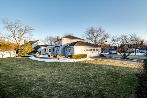 2175 Menomini Ln, Wheaton, IL 60189 photo 4