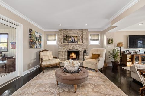 2175 Menomini Ln, Wheaton, IL 60189 photo 11