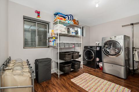 2175 Menomini Ln, Wheaton, IL 60189 photo 32