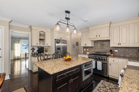 2175 Menomini Ln, Wheaton, IL 60189 photo 7