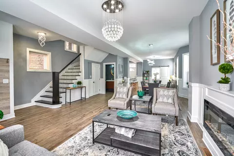 6217 S Champlain Ave, Chicago, IL 60637 photo 3