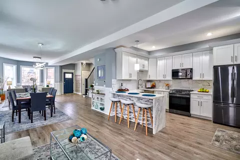 6217 S Champlain Ave, Chicago, IL 60637 photo 2