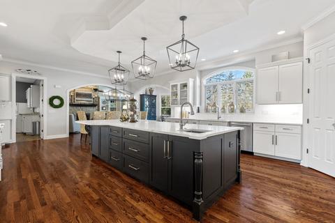 2101 Stonebridge Ct, Wheaton, IL 60189 photo 8