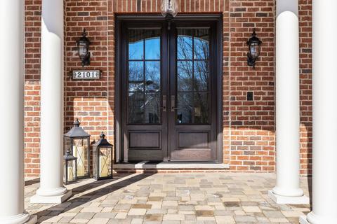 2101 Stonebridge Ct, Wheaton, IL 60189 photo 3