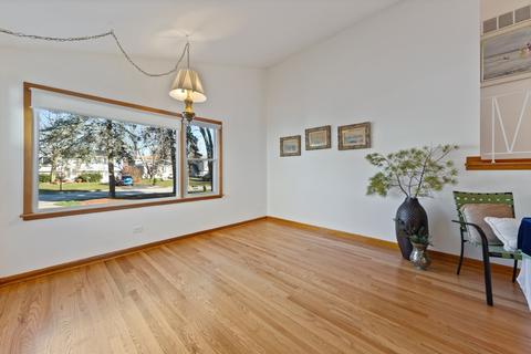 1020 Coolidge Ave, Wheaton, IL 60189 photo 4