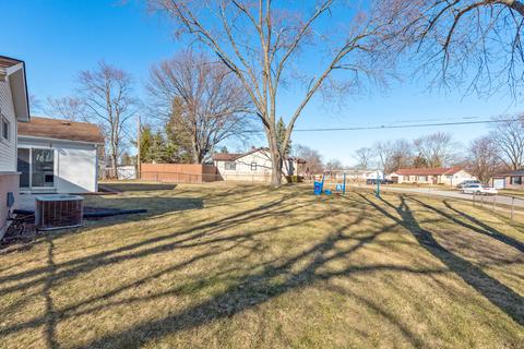 705 Buckeye Dr, Hoffman Estates, IL 60169 photo 23