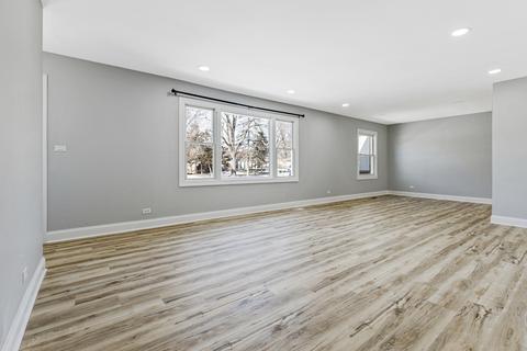 705 Buckeye Dr, Hoffman Estates, IL 60169 photo 4