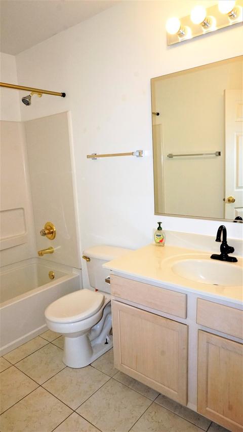 126 Cedarfield Dr, Bartlett, IL 60103 photo 22