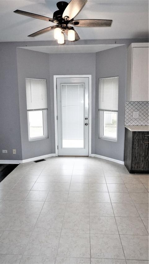 126 Cedarfield Dr, Bartlett, IL 60103 photo 10