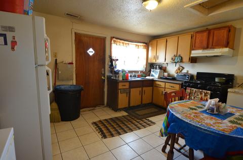3222 Hendricks Rd, Robbins, IL 60472 photo 4