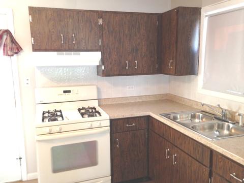 2411 Crescent Dr, Hazel Crest, IL 60429 photo 4