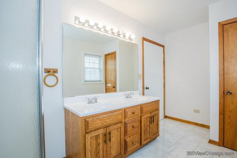 1032 Cherry St, Wheaton, IL 60187 photo 8