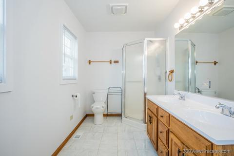 1032 Cherry St, Wheaton, IL 60187 photo 9
