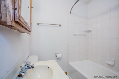 1032 Cherry St, Wheaton, IL 60187 photo 11