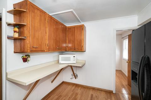 925 E Algonquin Rd, Des Plaines, IL 60016 photo 7