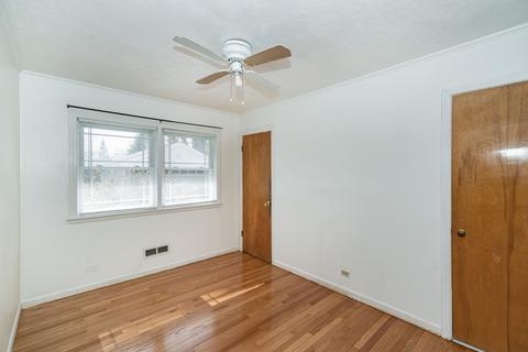 925 E Algonquin Rd, Des Plaines, IL 60016 photo 9