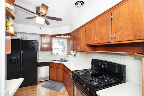 925 E Algonquin Rd, Des Plaines, IL 60016 photo 5