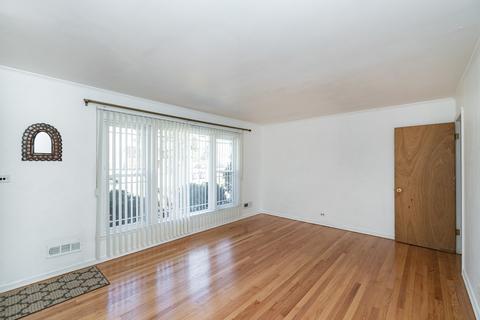 925 E Algonquin Rd, Des Plaines, IL 60016 photo 2