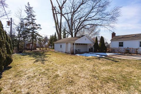 925 E Algonquin Rd, Des Plaines, IL 60016 photo 20