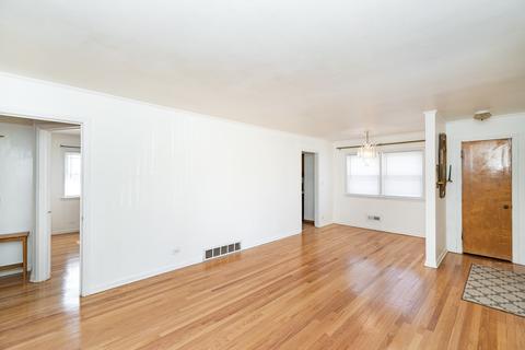 925 E Algonquin Rd, Des Plaines, IL 60016 photo 4