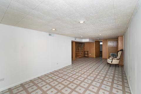 925 E Algonquin Rd, Des Plaines, IL 60016 photo 18
