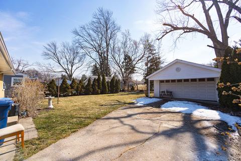 925 E Algonquin Rd, Des Plaines, IL 60016 photo 19