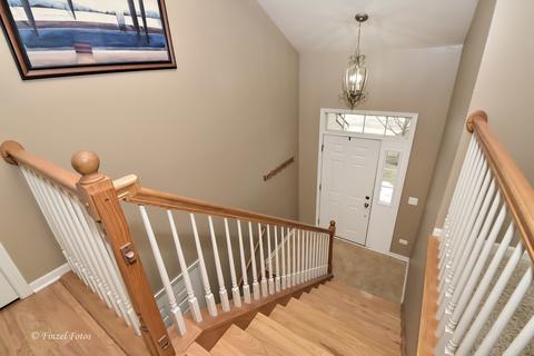 5217 Glenbrook Trl, Mchenry, IL 60050 photo 2