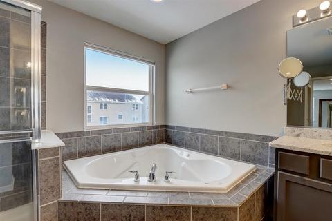 423 Kingfisher Rd, Bartlett, IL 60103 photo 35