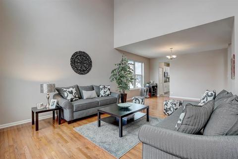 423 Kingfisher Rd, Bartlett, IL 60103 photo 4