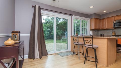 1 Woods Chapel Rd, Rolling Meadows, IL 60008 photo 11