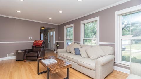 1 Woods Chapel Rd, Rolling Meadows, IL 60008 photo 9