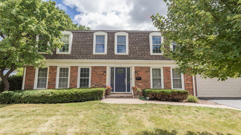 1 Woods Chapel Rd, Rolling Meadows, IL 60008 photo 3
