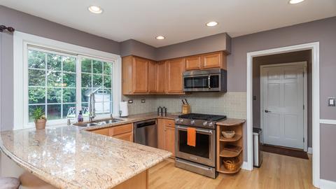 1 Woods Chapel Rd, Rolling Meadows, IL 60008 photo 13