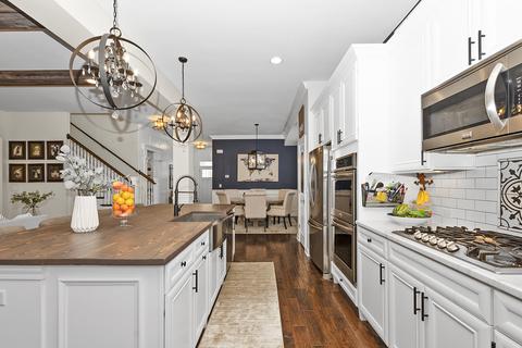1322 N Eagle St, Naperville, IL 60563 photo 7