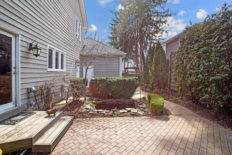 1065 E Hillside Rd, Naperville, IL 60540 photo 32