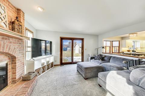 40 Center Ave, Wheeling, IL 60090 photo 25