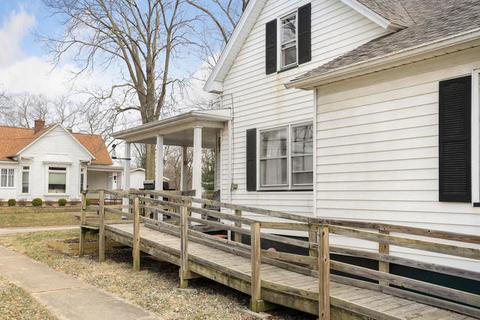 301 E Main St, Monticello, IL 61856 photo 6
