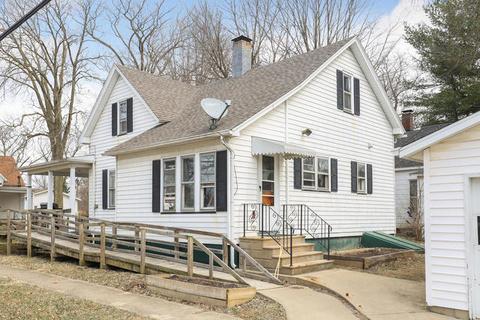 301 E Main St, Monticello, IL 61856 photo 8