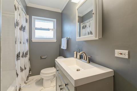 1 E Sunset Rd, Mount Prospect, IL 60056 photo 10