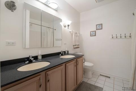 227 Cimarron Rd E, Lombard, IL 60148 photo 22