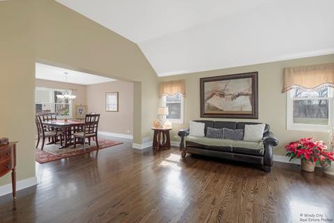 227 Cimarron Rd E, Lombard, IL 60148 photo 4
