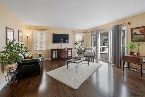 227 Cimarron Rd E, Lombard, IL 60148 photo 11
