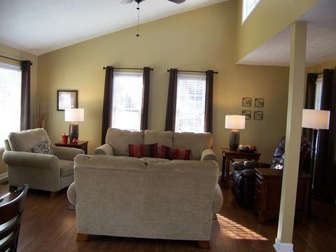 205 Grace Dr, Forrest, IL 61741 photo 3