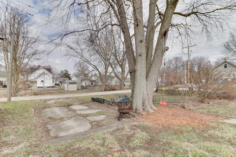 812 E Locust St, Bloomington, IL 61701 photo 25