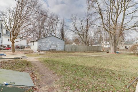 812 E Locust St, Bloomington, IL 61701 photo 28