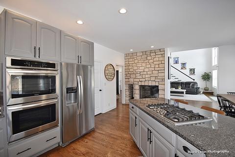 8 N135 Sunvale Dr, Elgin, IL 60124 photo 22
